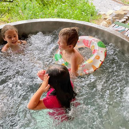 Holiday Raj Bešeňová Esterno foto